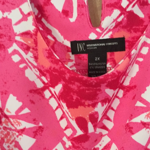 Top - Picture 2 of 2